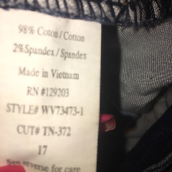 Distressed boyfriend jeans - Picture 6 of 6